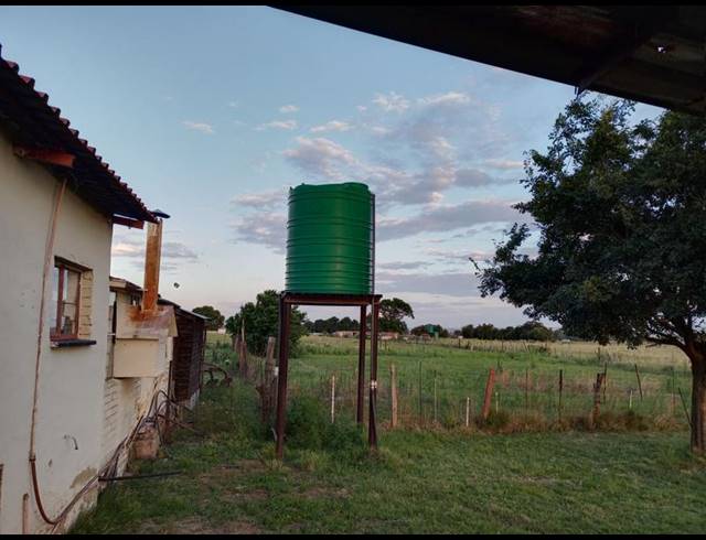 2 BEDROOM HOUSE FOR SALE IN VLEIKOP AH